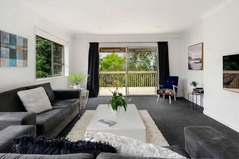 Photo of property in 5 Surville Place, Mairangi Bay, Auckland, 0630