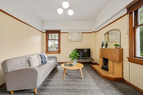 Photo of property in Zena Court, 7/11 Dufferin Street, Mount Victoria, Wellington, 6021