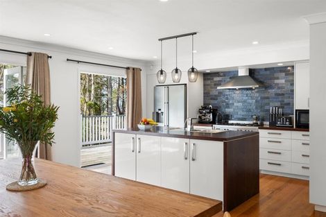 Photo of property in 603 Peak Road, Helensville, 0875