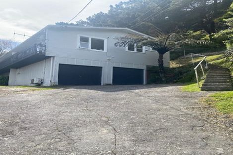Photo of property in 7 Chaucer Way, Karori, Wellington, 6012