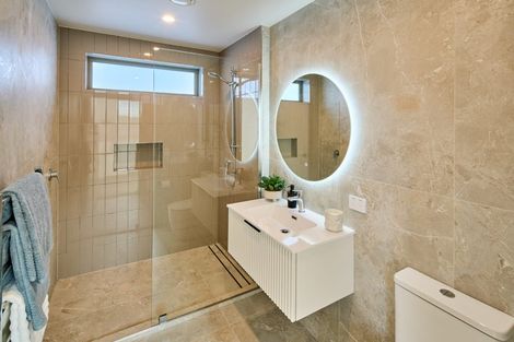 Photo of property in 26 Koreke Close, Kenepuru, Porirua, 5022