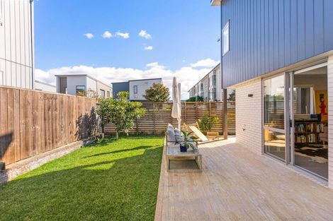 Photo of property in 91 Glidepath Road, Hobsonville, Auckland, 0616