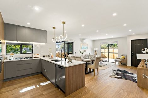 Photo of property in 2c Meadway, Sunnyhills, Auckland, 2010