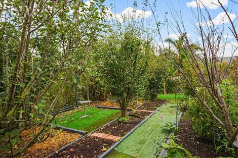 Photo of property in 63 Waipunahau Road, Waikanae, 5036