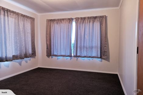Photo of property in 4 Hinau Street, Tawa, Wellington, 5028
