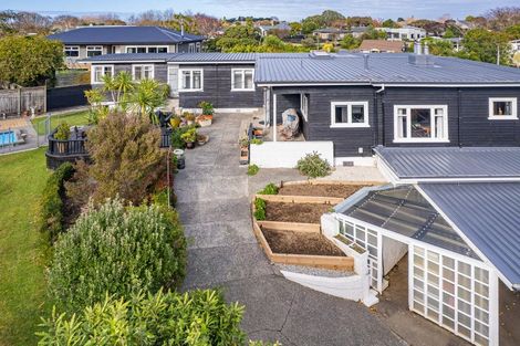 Photo of property in 31 Kent Road, Saint Johns Hill, Whanganui, 4501