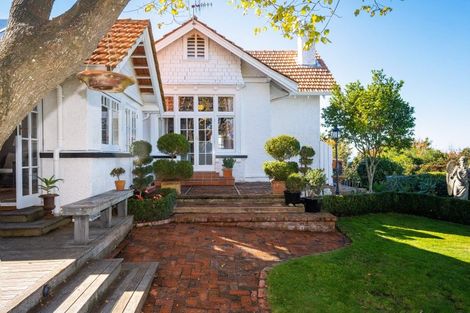 Photo of property in 7 Cobden Lane, Bluff Hill, Napier, 4110