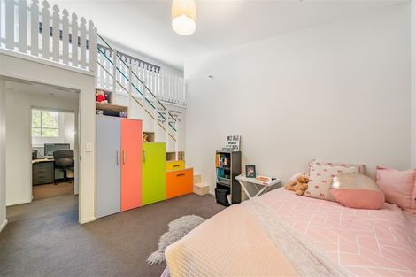 Photo of property in 27 Carlow Grove, Birchville, Upper Hutt, 5018