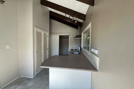 Photo of property in 2/10 Waratah Street, Birkenhead, Auckland, 0626