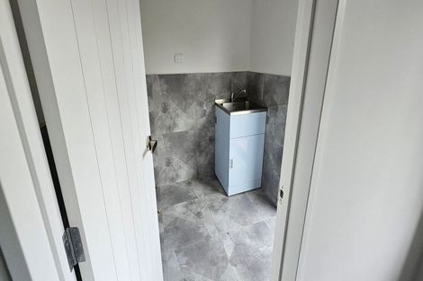 Photo of property in 12a Blease Street, New Lynn, Auckland, 0600