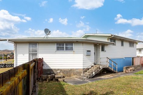 Photo of property in 37 Conclusion Street, Ascot Park, Porirua, 5024