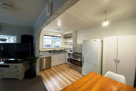 Photo of property in 74 Tauhuri Street, Manaia, 4612