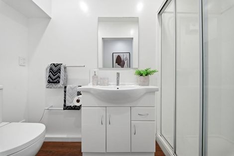 Photo of property in 2/82 Packe Street, Edgeware, Christchurch, 8013