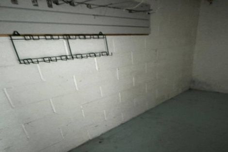 Photo of property in 2/7 Calypso Place, Rothesay Bay, Auckland, 0630