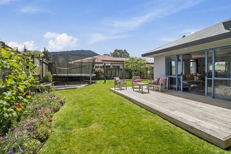 Photo of property in 17 Edward Payton Grove, Pukehangi, Rotorua, 3015