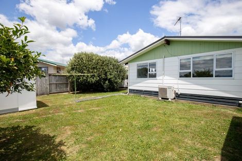 Photo of property in 26 Mahana Road, Ngatea, 3503