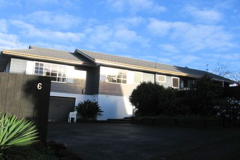 Photo of property in 6 Tadley Court, Goodwood Heights, Auckland, 2105