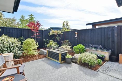 Photo of property in 6 Brantholme Place, Rangiora, 7400