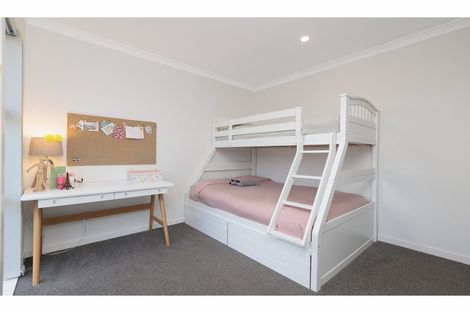 Photo of property in 35 Awatira Drive, Papamoa Beach, Papamoa, 3118