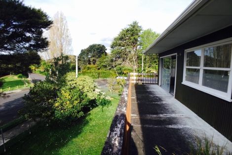 Photo of property in 38 Beaubank Road, Kelston, Auckland, 0602