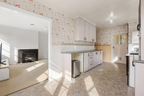 Photo of property in 70 Glenpark Avenue, Frankleigh Park, New Plymouth, 4310