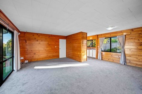 Photo of property in 1/29 Beaubank Road, Kelston, Auckland, 0602