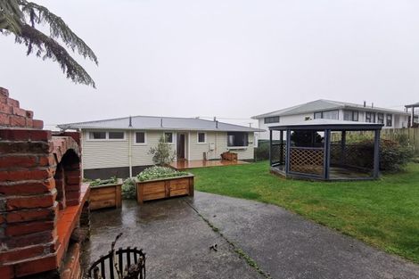 Photo of property in 20 Cotswold Crescent, Newlands, Wellington, 6037