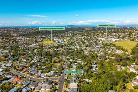 Photo of property in 11 Fordham Street, Beach Haven, Auckland, 0626