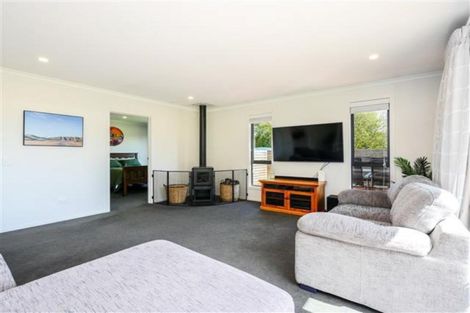 Photo of property in 2 Snowdon Street, Allanton, Mosgiel, 9092