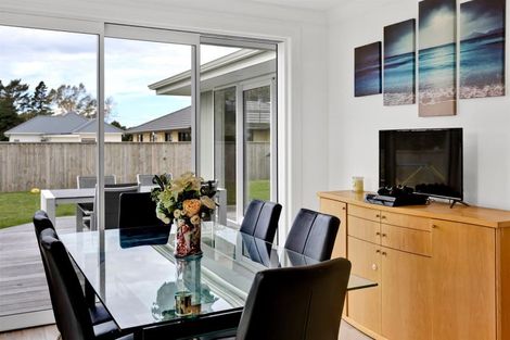 Photo of property in 53 Maire Street, Inglewood, 4330