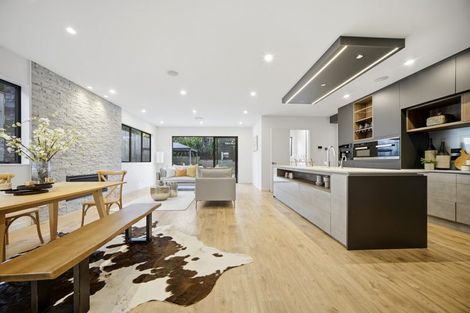 Photo of property in 5 Luff Place, Long Bay, Auckland, 0630
