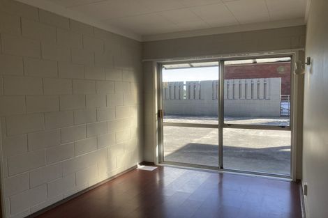 Photo of property in 75 Gossamer Drive, Pakuranga Heights, Auckland, 2010