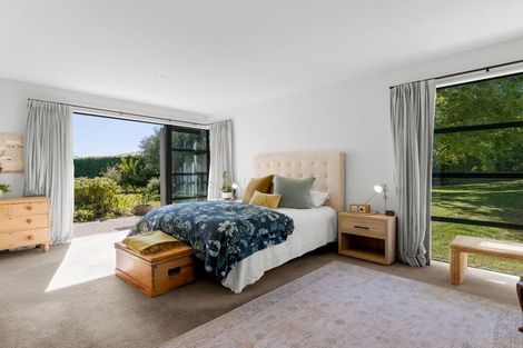 Photo of property in 251 Beacon Point Road, Wanaka, 9305