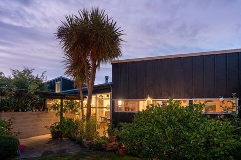 Photo of property in 37 Kensington Drive, Peka Peka, Waikanae, 5391