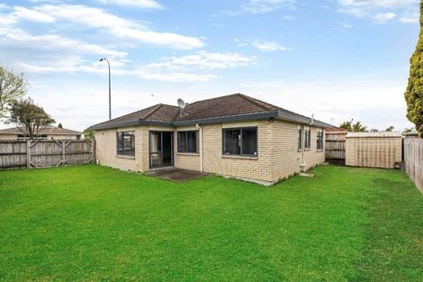 Photo of property in 100a Manuroa Road, Takanini, 2112