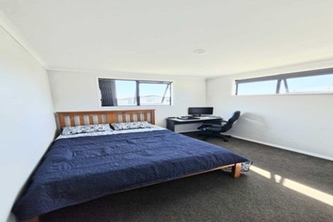 Photo of property in 29 Discovery Place, Marfell, New Plymouth, 4310