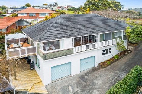 Photo of property in 16 Mayfair Crescent, Mairangi Bay, Auckland, 0630