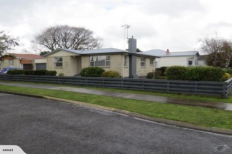 Photo of property in 30 Montgomery Street, Feilding, 4702