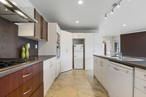 Photo of property in 7 Bullmore Place, Pukehangi, Rotorua, 3015