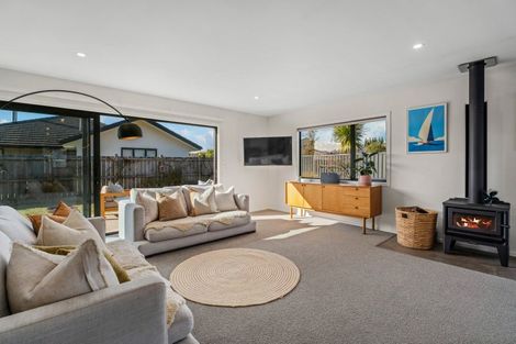 Photo of property in 29 Marbleleaf Lane, Albert Town, Wanaka, 9305