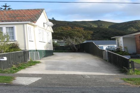 Photo of property in 85b Wilkie Crescent, Naenae, Lower Hutt, 5011