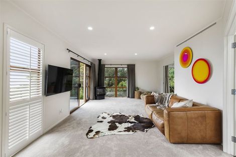 Photo of property in 127 Mellons Bay Road, Mellons Bay, Auckland, 2014