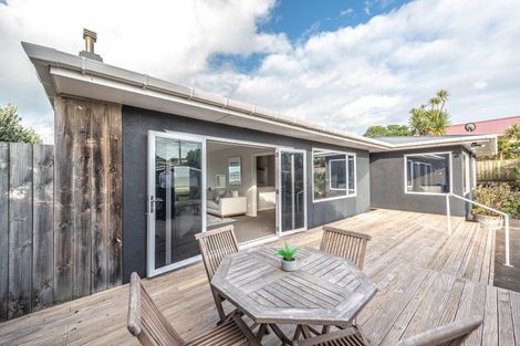 Photo of property in 115a Karaka Street, Castlecliff, Whanganui, 4501