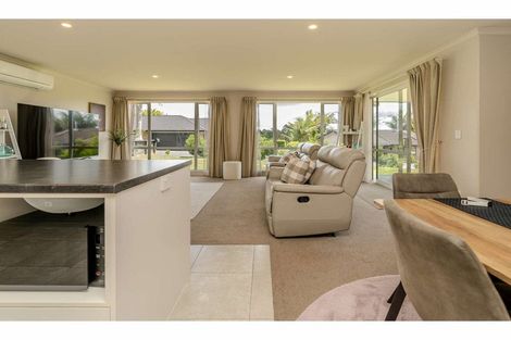 Photo of property in 32 Aranga Road, Kerikeri, 0230