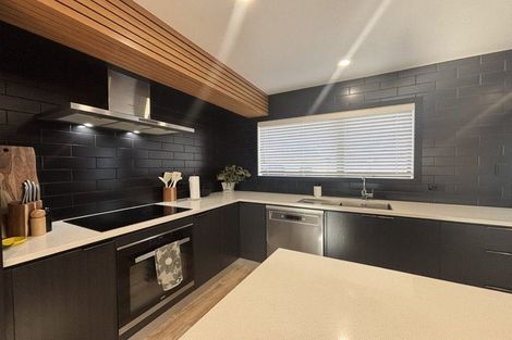 Photo of property in 22 Matipo Place, Edgecumbe, 3120