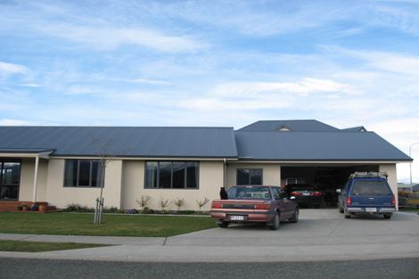 Photo of property in 21 Lawson Burrows Crescent, Te Anau, 9600