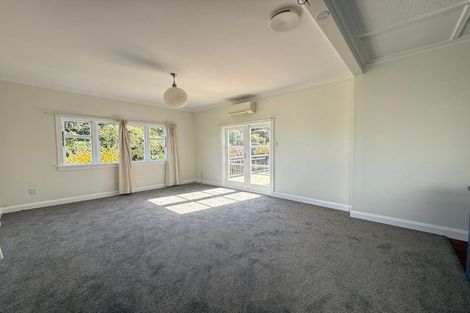 Photo of property in 8 Moffitt Street, Vogeltown, Wellington, 6021