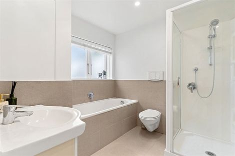 Photo of property in 130 Aberdeen Road, Campbells Bay, Auckland, 0620