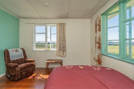 Photo of property in 3/237 Hepburn Road, Glendene, Auckland, 0602