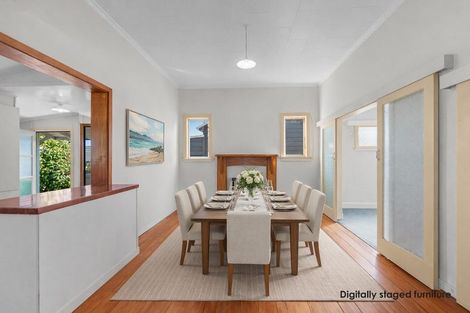 Photo of property in 58 Morley Street, New Plymouth, 4310